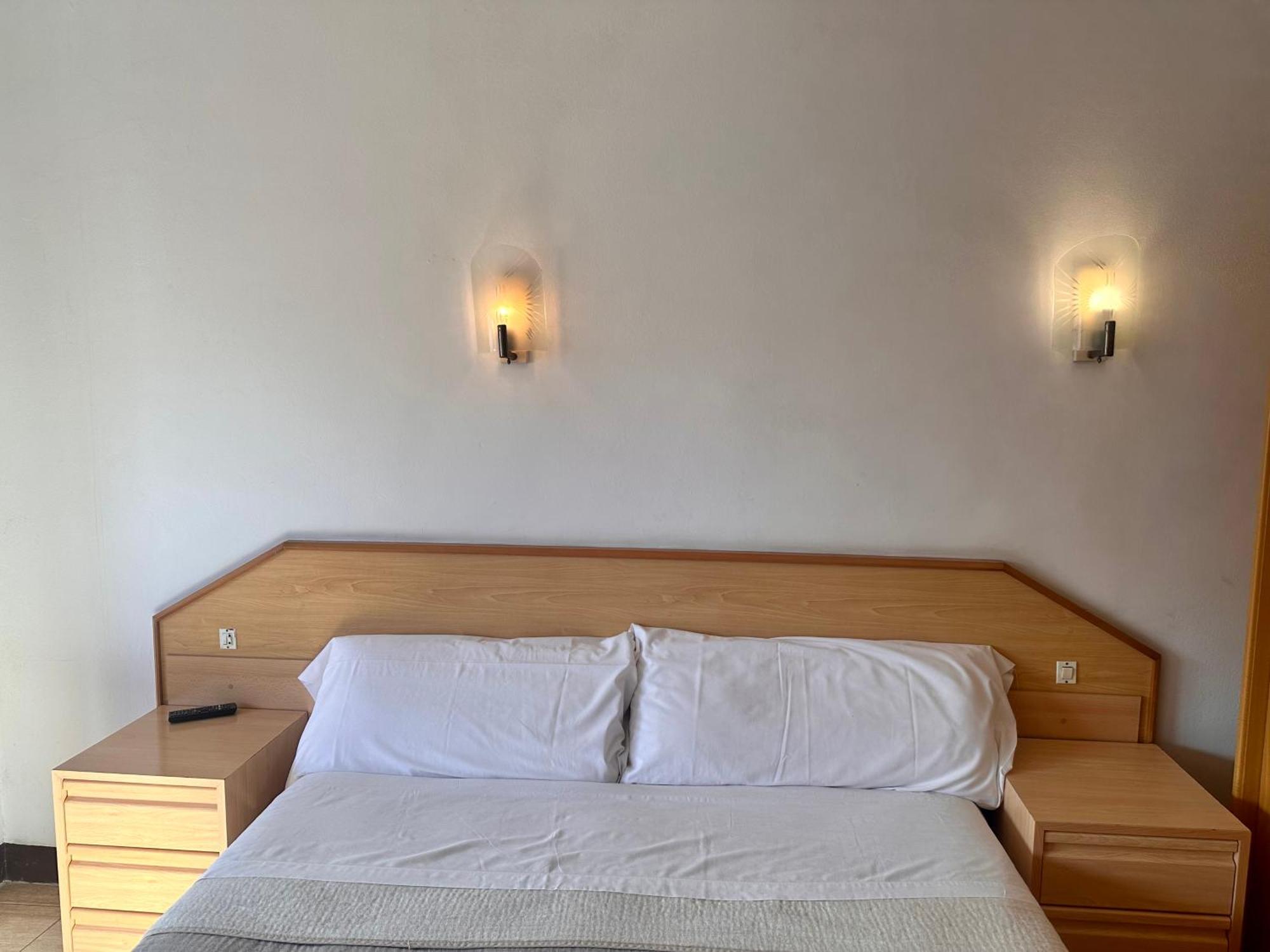 Fonda Can Setmanes Blanes Bagian luar foto