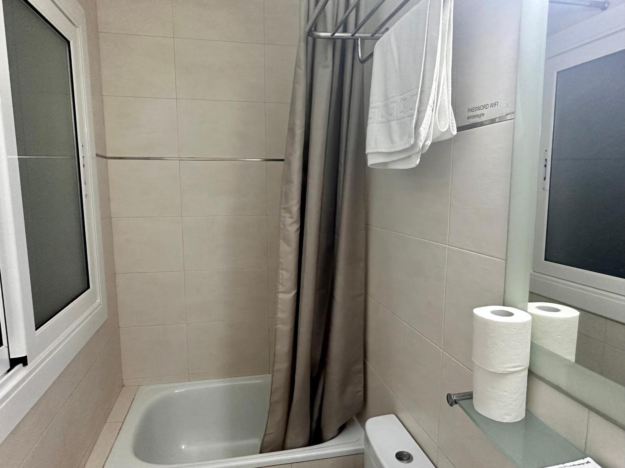 Fonda Can Setmanes Blanes Bagian luar foto